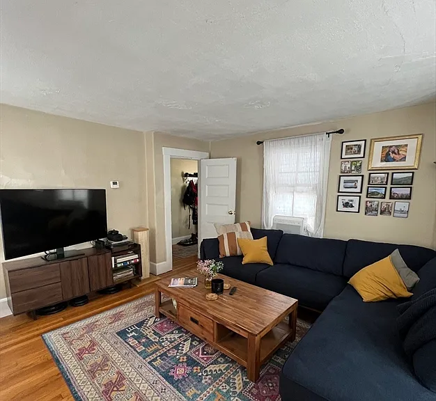 152 Kelton St #1 — Photo 3