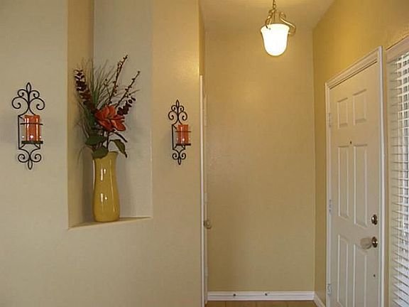 2nd image of 3005 Ashlawn Ct