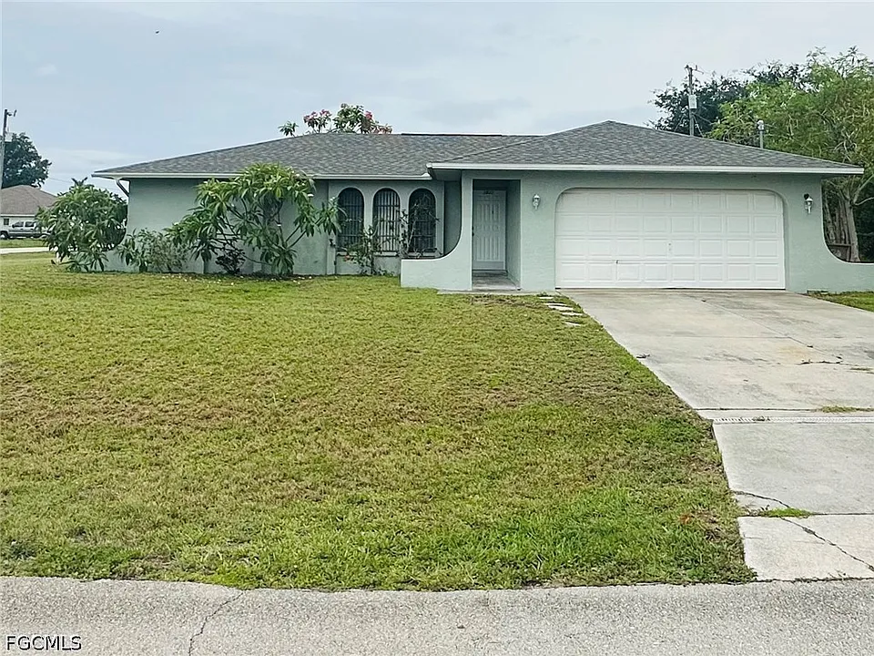 3822 SW 5th Pl