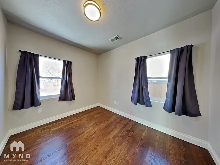 2915 Sheridan Blvd — Photo 10