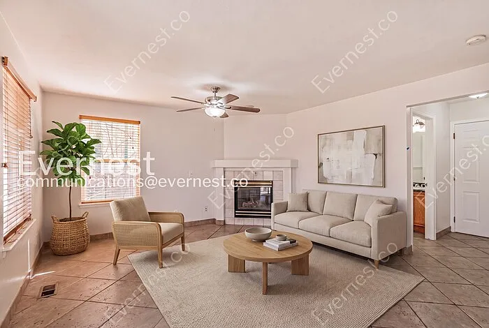 5 bed, 3.5 bath, 2892 sqft, $3,347 — Photo 4