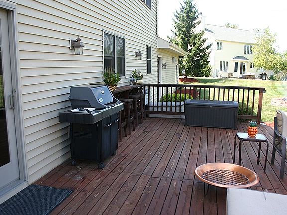 4th image of 14893 Dereck Dr