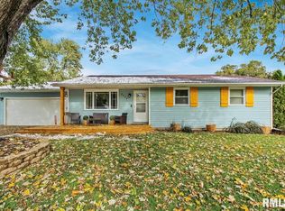 1111 E Brookview Ln, Peoria, IL 61615