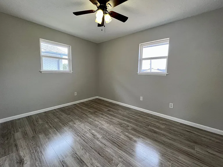 4817 NW Pollard Ave — Photo 8