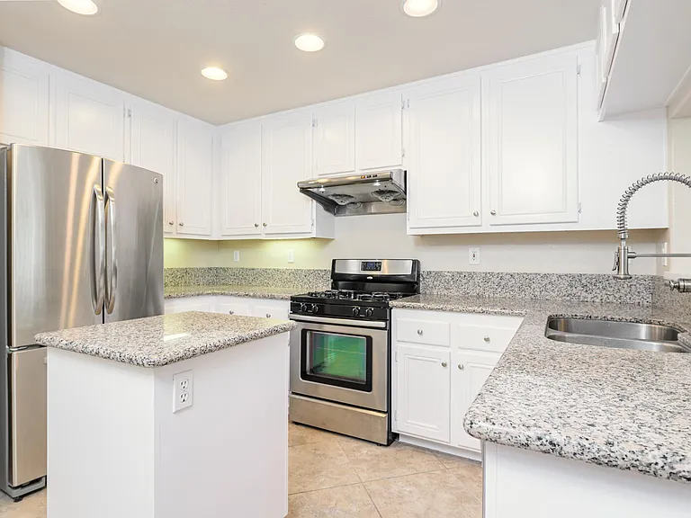 14714 Burgundy Pl — Photo 5
