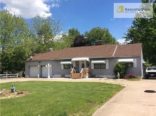 2717 S Westport Rd, Independence, MO 64052