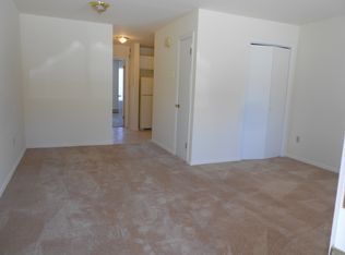 1300 Boston Post Rd APT 303, Guilford, CT 06437