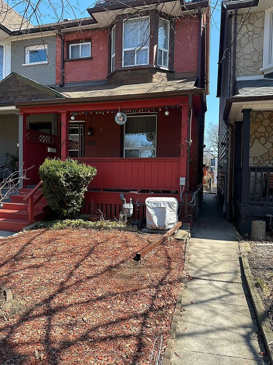 Building Photo - 145 Gladstone Ave