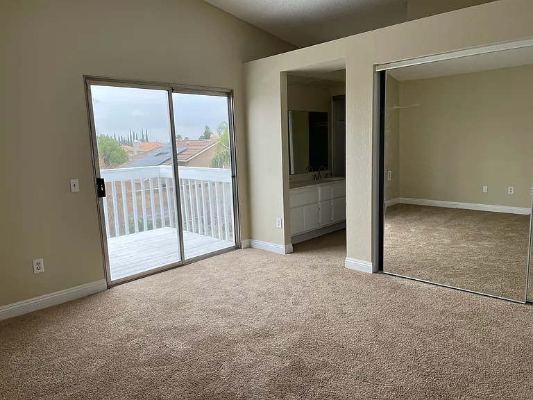2805 W Majestic Ave — Photo 8