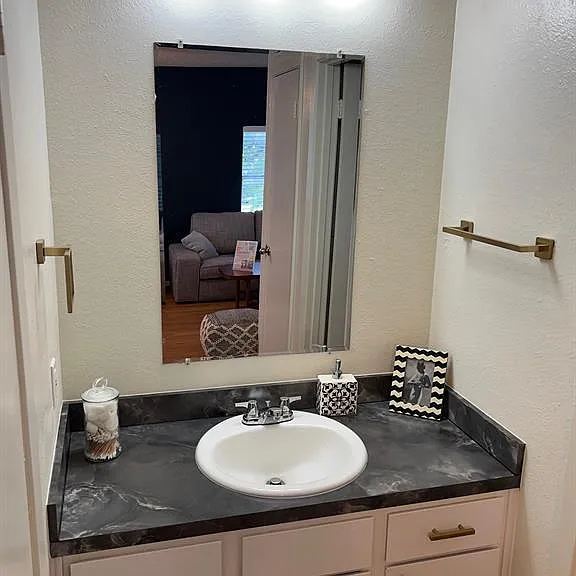 4209 Avenue B #203 — Photo 7