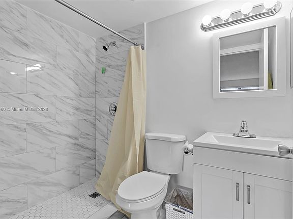 4th image of 7195 NW 179th St APT 105