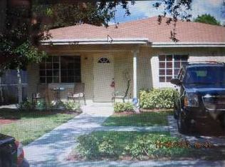 6049 Plunkett St, Hollywood, FL 33023