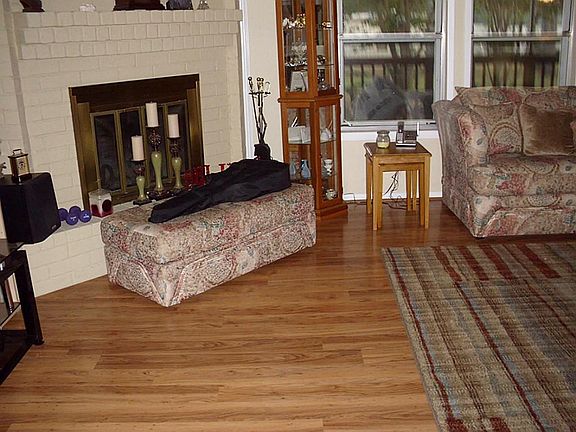4th image of 23334 Honey Bee Ln
