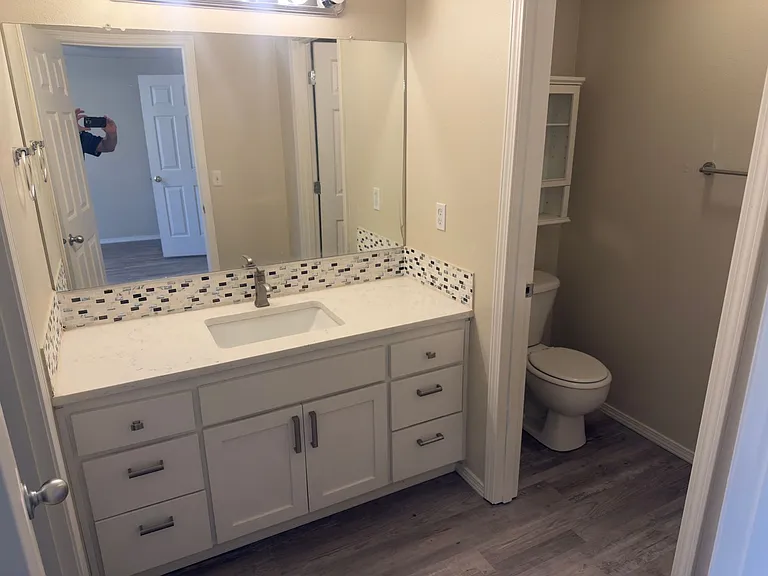 2327 E Sam Parrett Dr — Photo 16