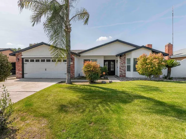 2125 Randolph St, Delano, CA 93215