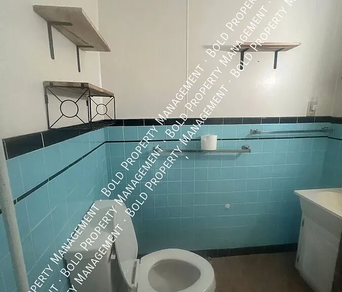 423 Jonestown Rd #2 — Photo 8