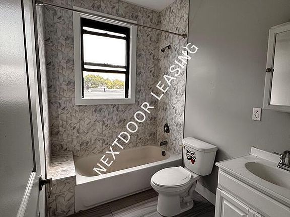 3rd image of 122 Randolph Ave Floor 3