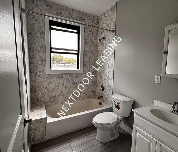 122 Randolph Ave #3 — Photo 3