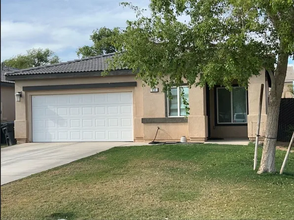 696 Opal St, Imperial, CA 92251