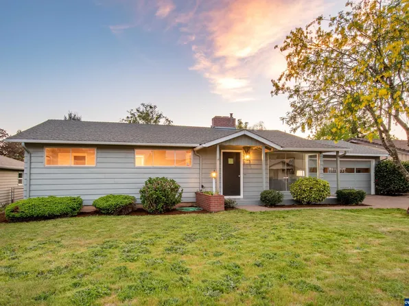 4365 Camellia Dr S, Salem, OR 97302