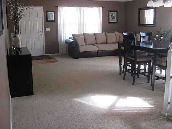 5th image of 453 N 48th Ave