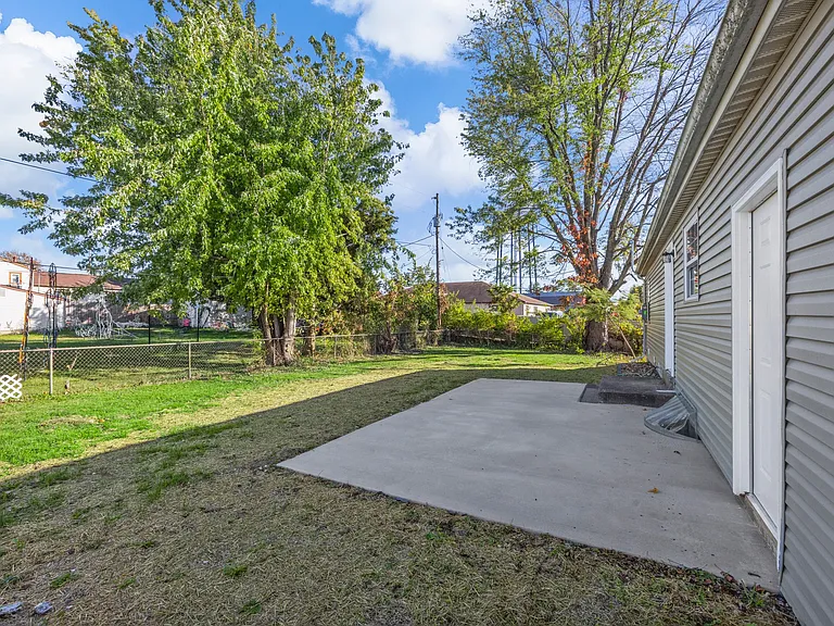 1024 Cypress Dr — Photo 24