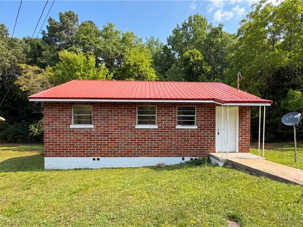 243 Glenn St, Jackson, GA 30233