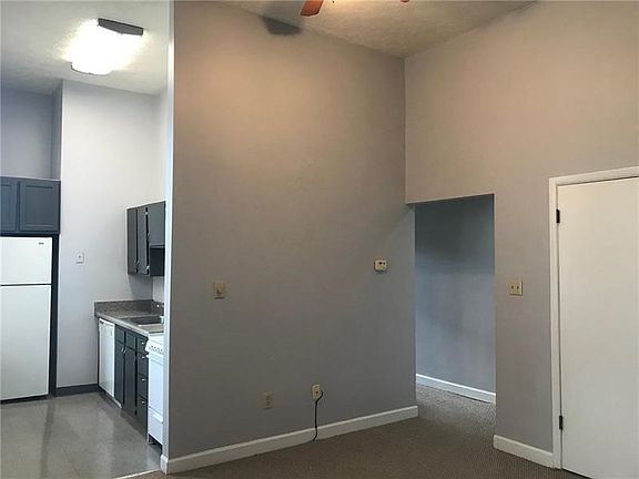 3rd image of 1207 W North Ave APT 104