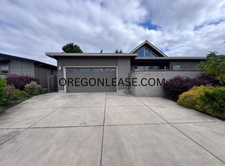 985 Lorella Ave, Eugene, OR 97401