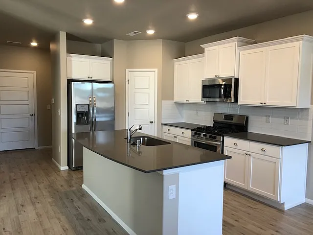 23281 SE Fir St — Photo 6