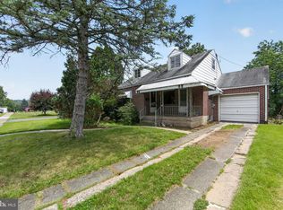 998 Park Dr, Pottstown, PA 19464