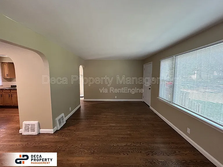 7749 Utica Dr — Photo 3