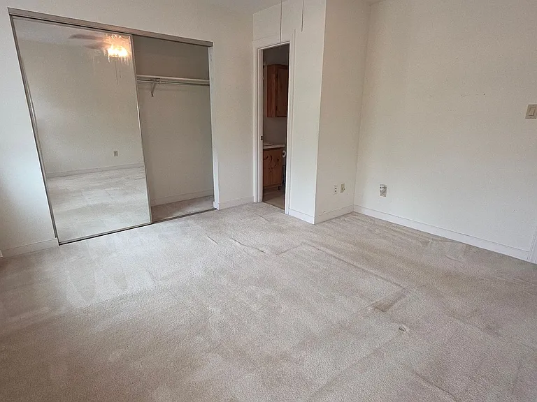 42 Cavalier Ct — Photo 13