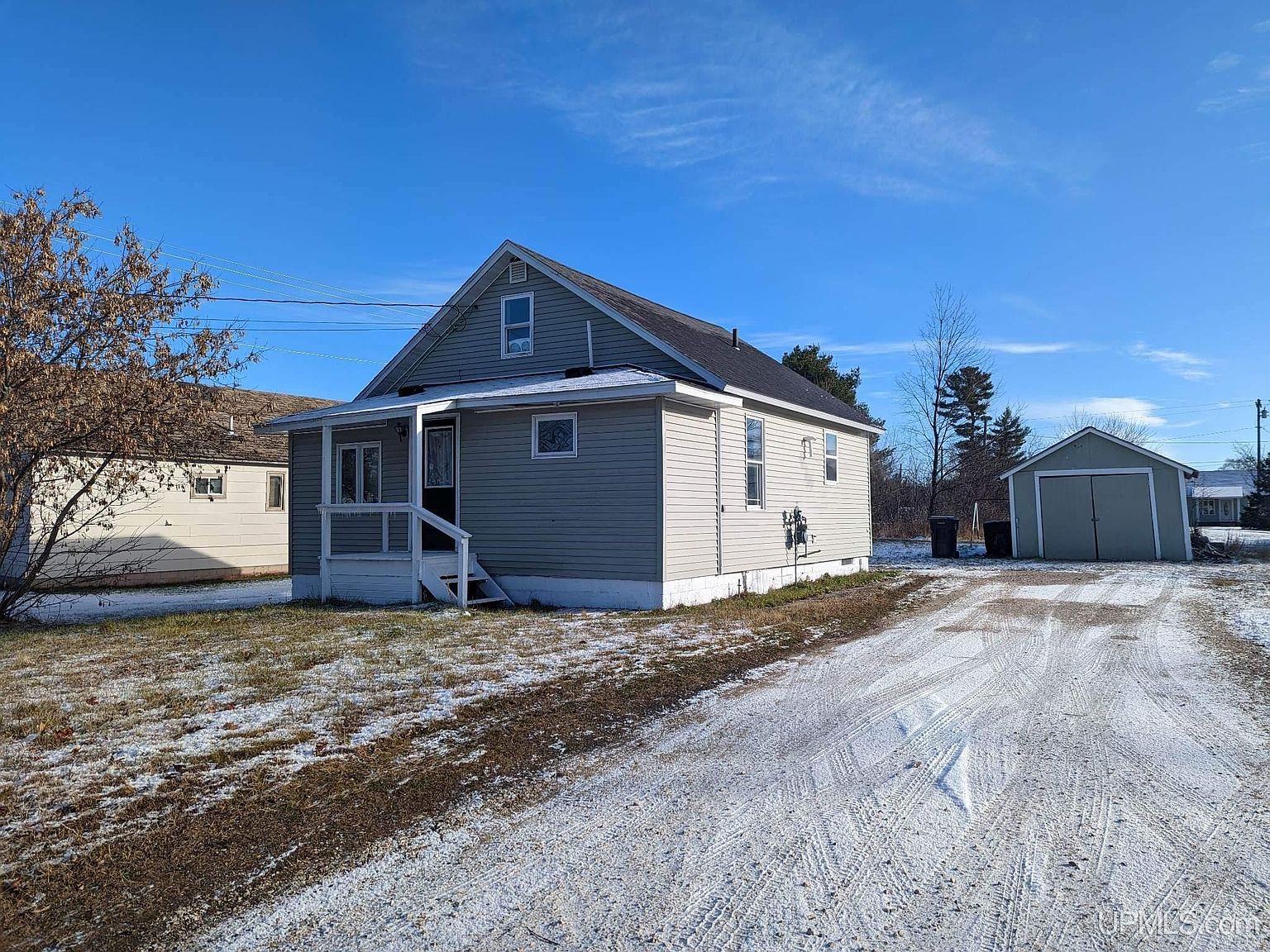 236 N 4th St, Manistique, MI 49854 Zillow