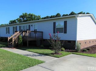 82 Rocks Edge Ln, Smithfield, NC 27577