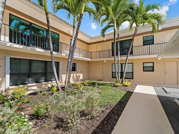 1 SE TURTLE CREEK Drive #A, Jupiter, FL 33469