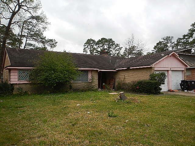 1st image of 6718 Grey Oaks Dr