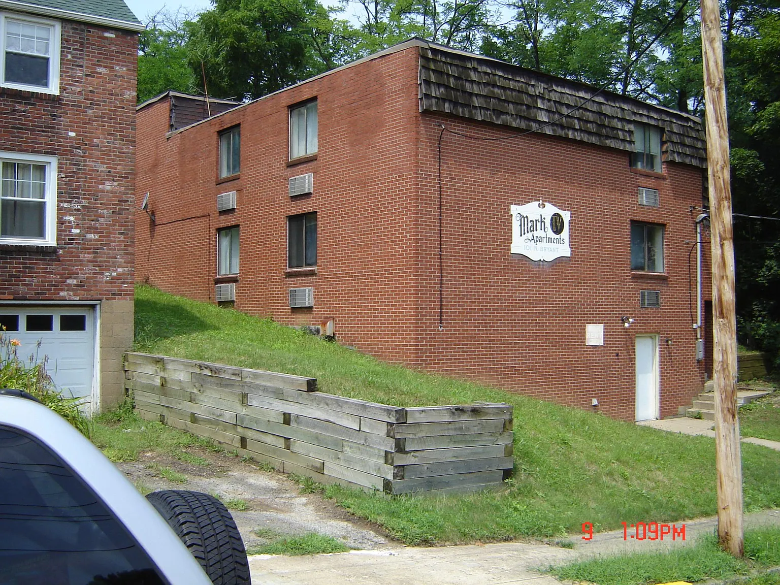 101 N Bryant Ave — Photo 2