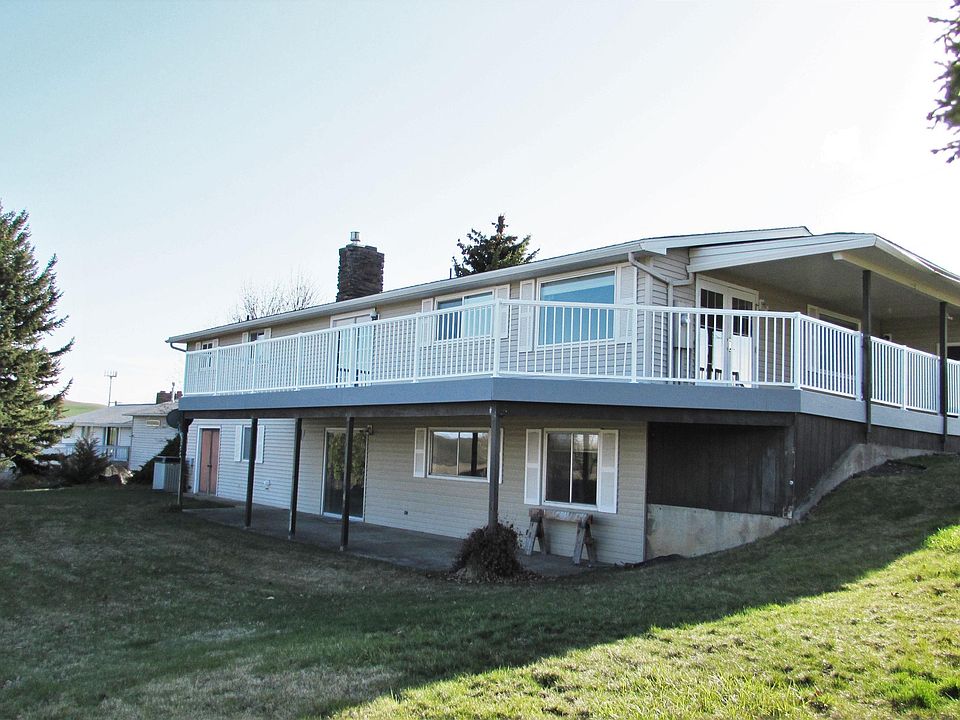 1st image of 711 S Hillcrest Dr