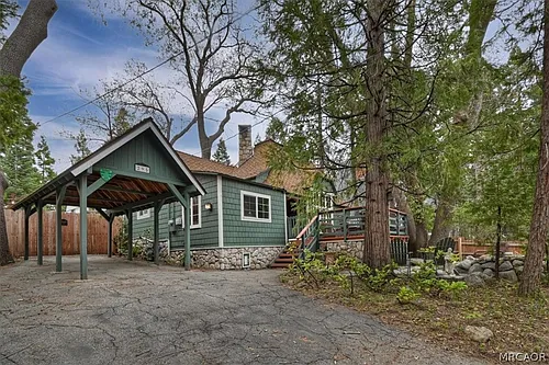 295 Sunset Dr Photo 1