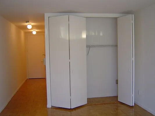 Rented by Royal Operation System | media 23