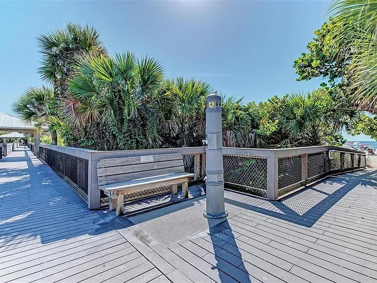 227 Lychee Rd — Photo 29