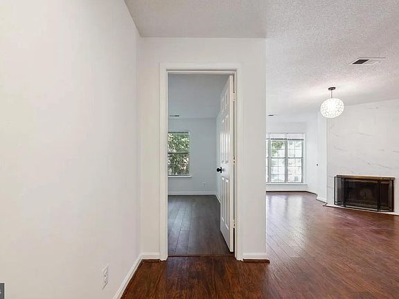 4th image of 12023 Golf Ridge Ct APT 202