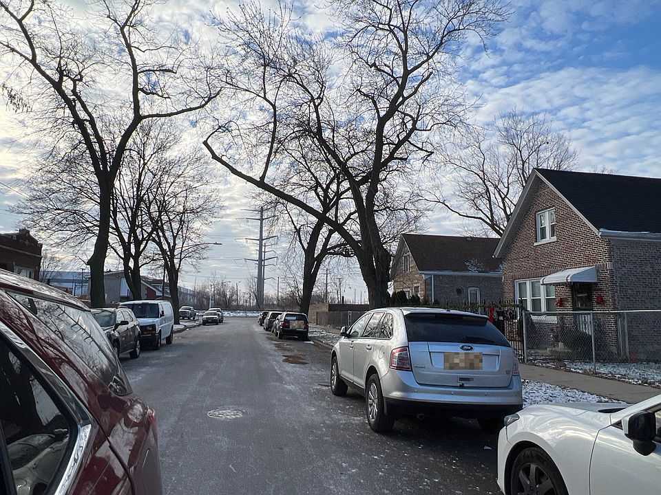 2nd image of 3232 S Harding Ave