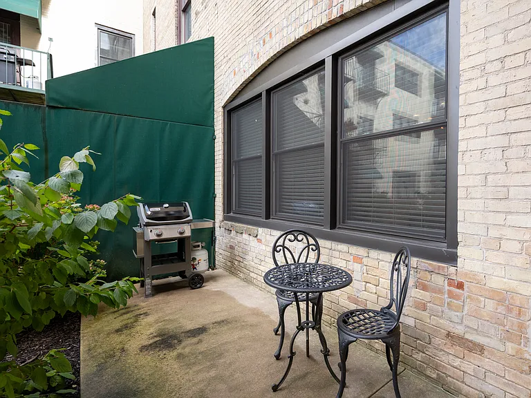 110 N Harbor Dr #104 — Photo 10