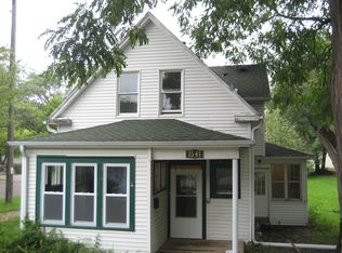 1541 7th St E, Saint Paul, MN 55106