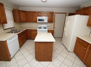 6129 N Hancock Ave, Davenport, IA 52806
