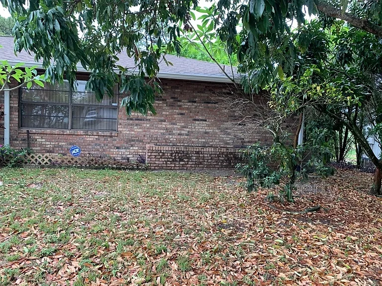 237 Emerson Dr NW — Photo 7