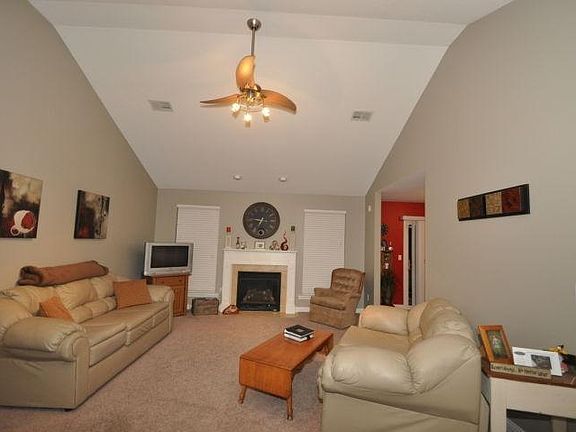 4th image of 5705 Vero Way
