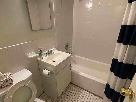 5th image of 208 E 95th St APT 4B